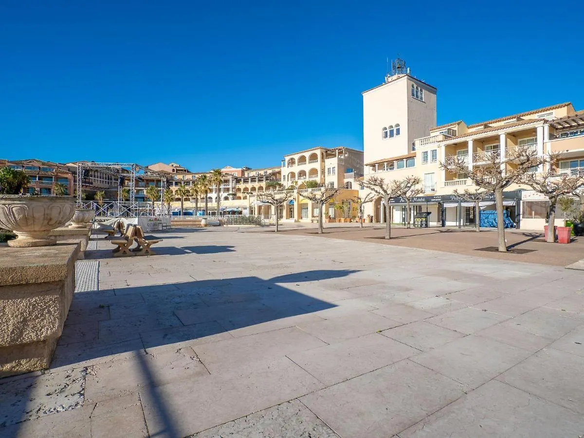 Apartment Village Cap Esterel - Le Village-53 By Interhome Saint-Raphaël