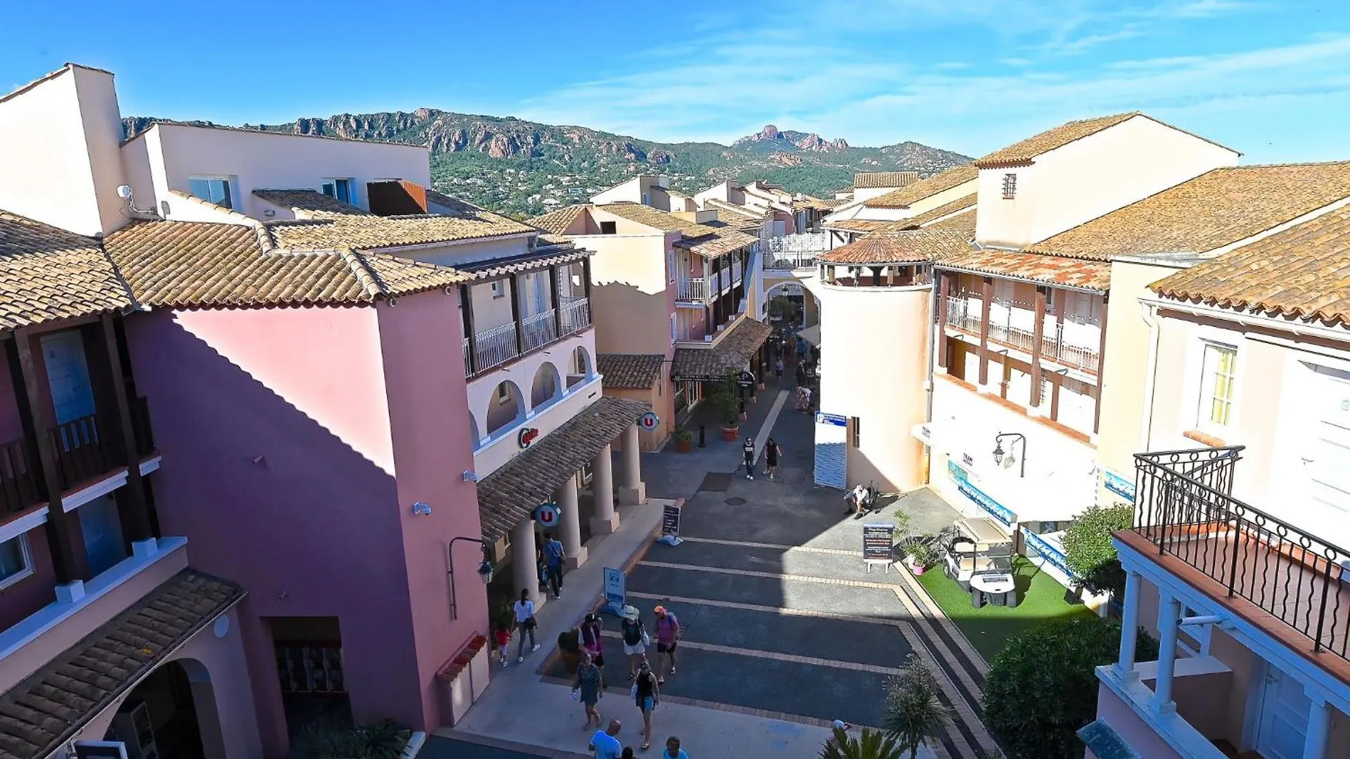 Apartment Village Cap Esterel - Le Village-53 By Interhome Saint-Raphaël