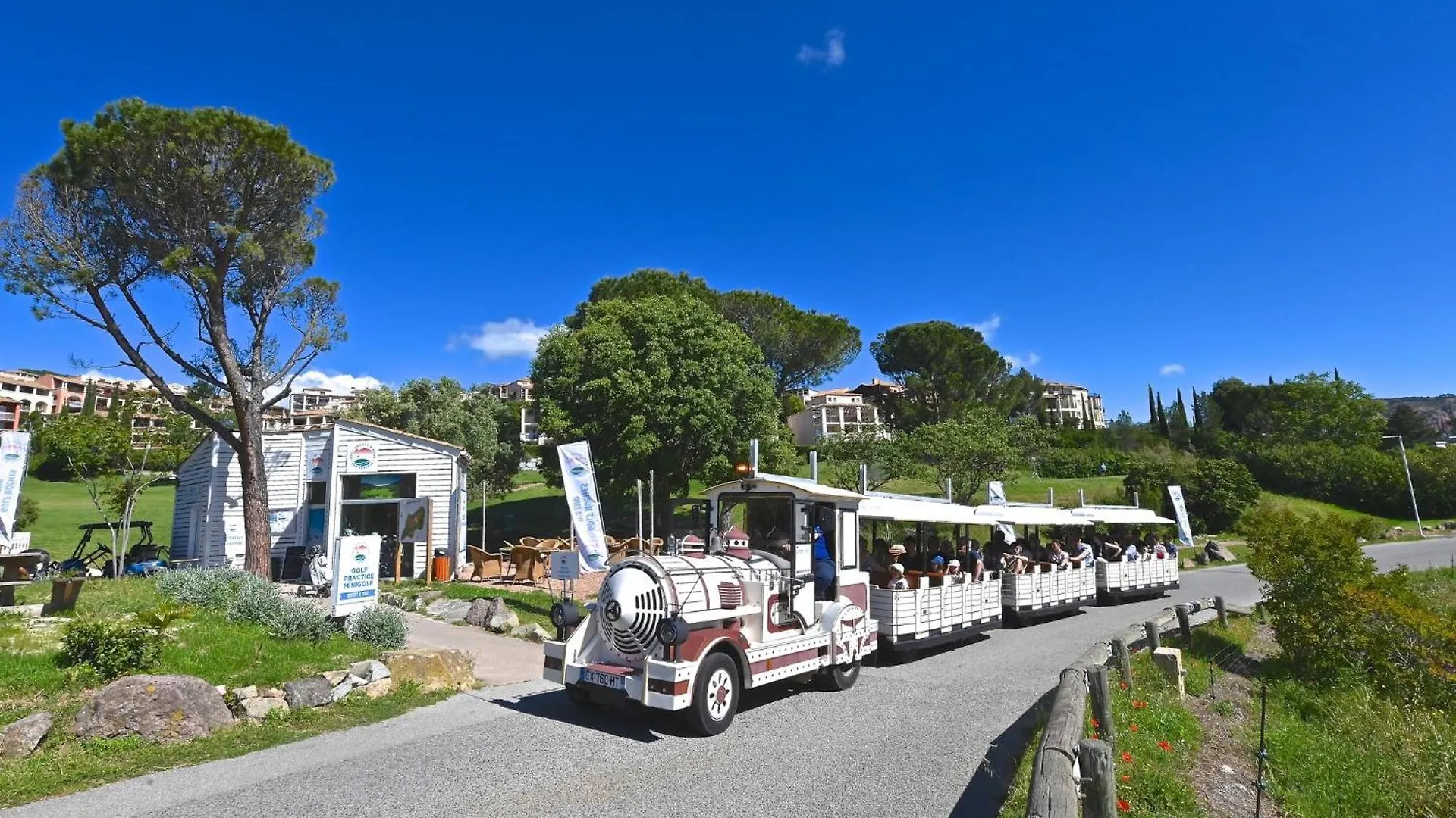 Apartment Village Cap Esterel - Le Village-53 By Interhome Saint-Raphaël 0*,  Γαλλία